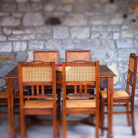 Apartamento Le De La Gray House