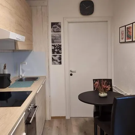 Apartment Le De La Gray House